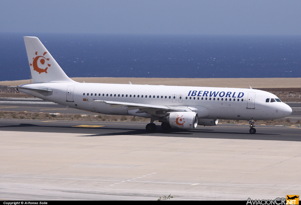 EC-IMU - Airbus A320-214 - Iberworld