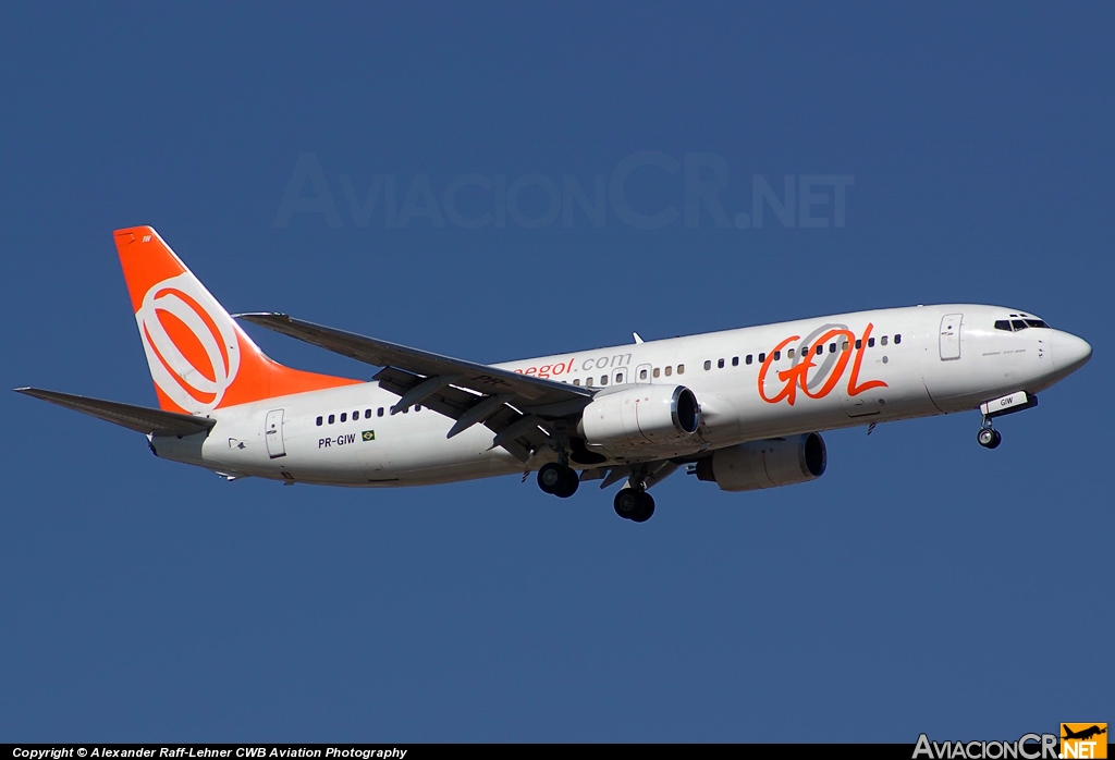 PR-GIW - Boeing 737-86N - Gol Transportes Aereos