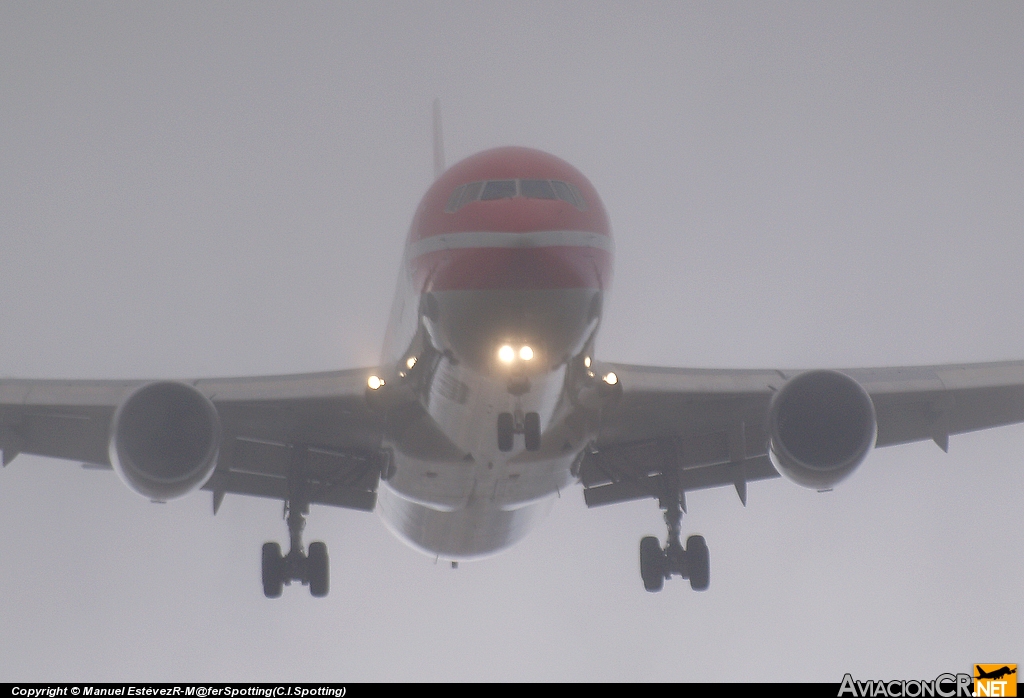 YL-LCY - Boeing 767-3Y0(ER) - Santa Bárbara Airlines (SmartLynx Airlines)