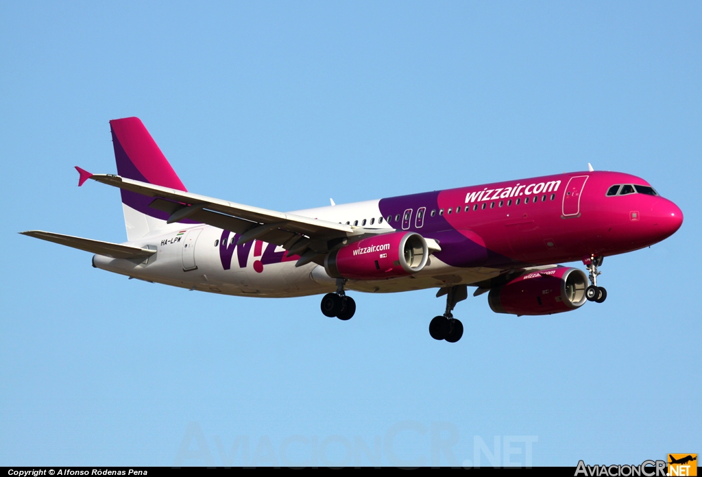 HA-LPW - Airbus A320-232 - Wizzair