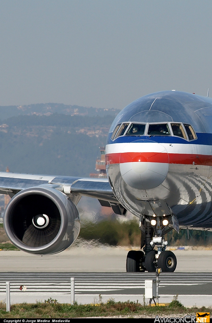 N358AA - Boeing 767-323/ER - American Airlines