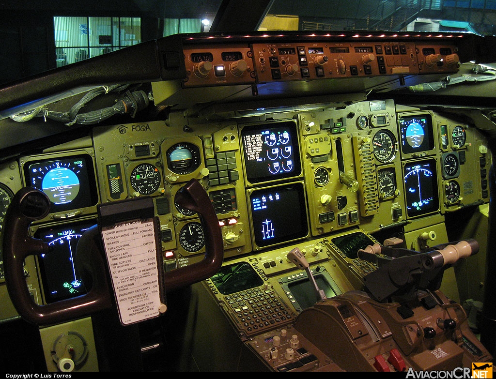 N681AA - Boeing 757-223 - American Airlines