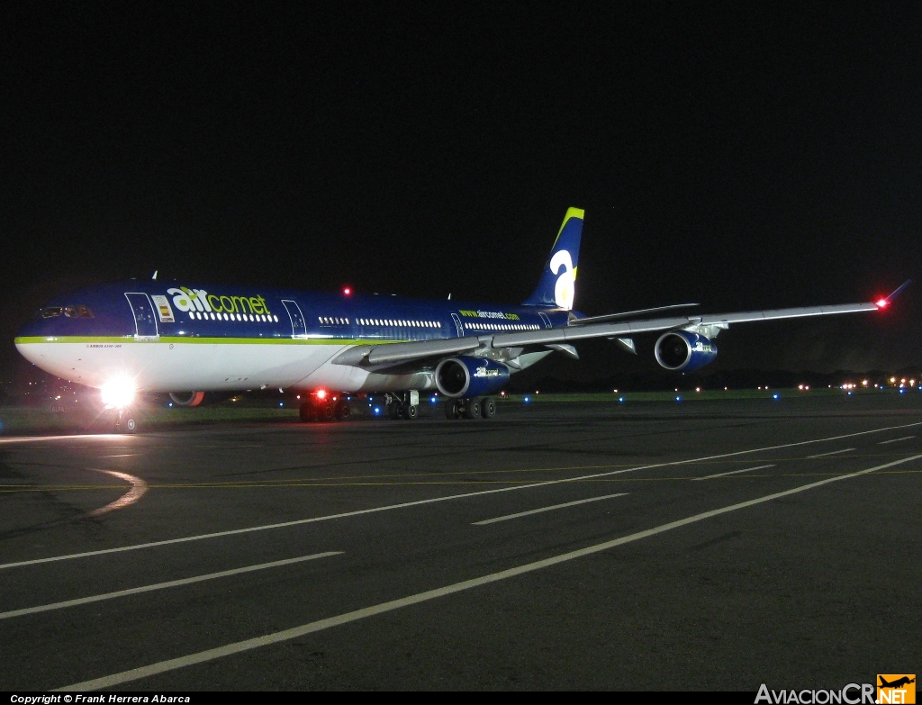 EC-KCF - Airbus A340-311 - Air Comet