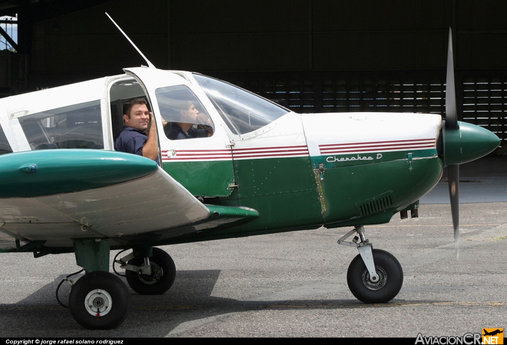 TI-AHQ - Piper PA-28-180 Cherokee D - Aerotica Escuela de Aviación