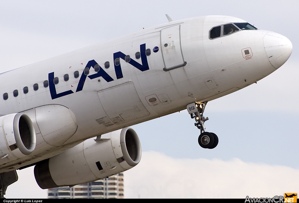 LV-BGI - Airbus A320-233 - LAN Argentina