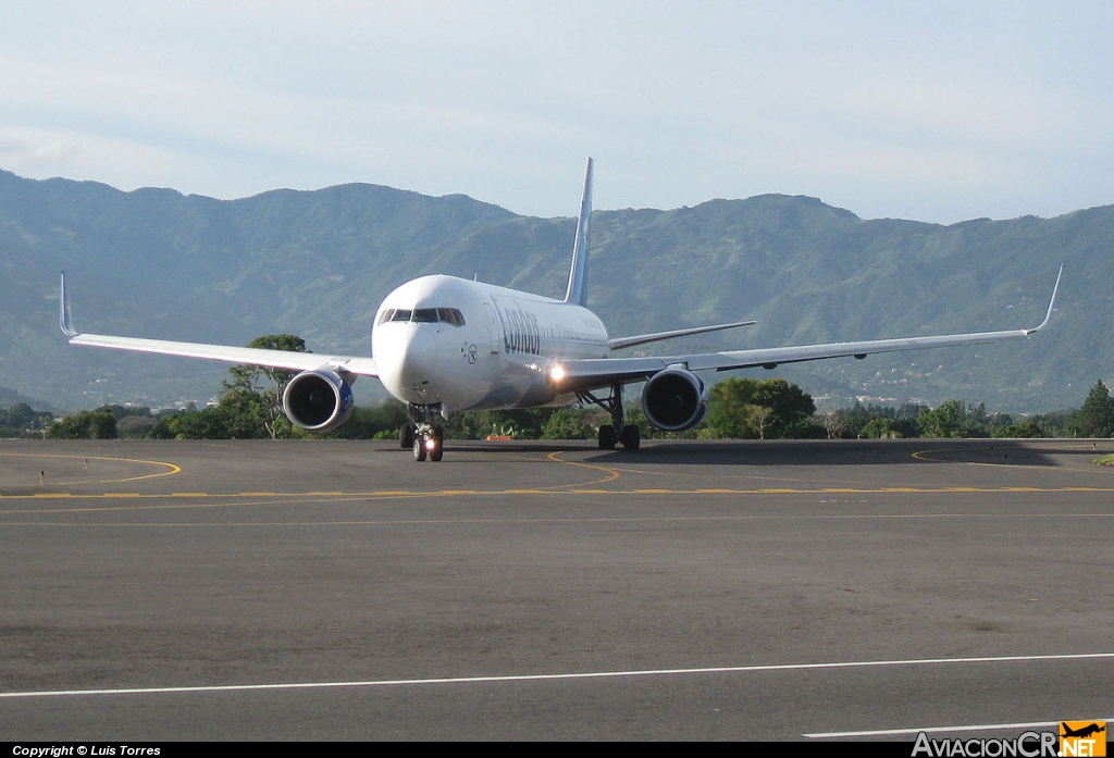 D-ABUE - Boeing 767-330/ER - Condor