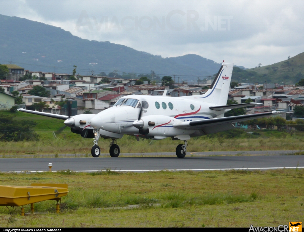 TI-AZO - Beechcraft King Air E90 - Aerobell