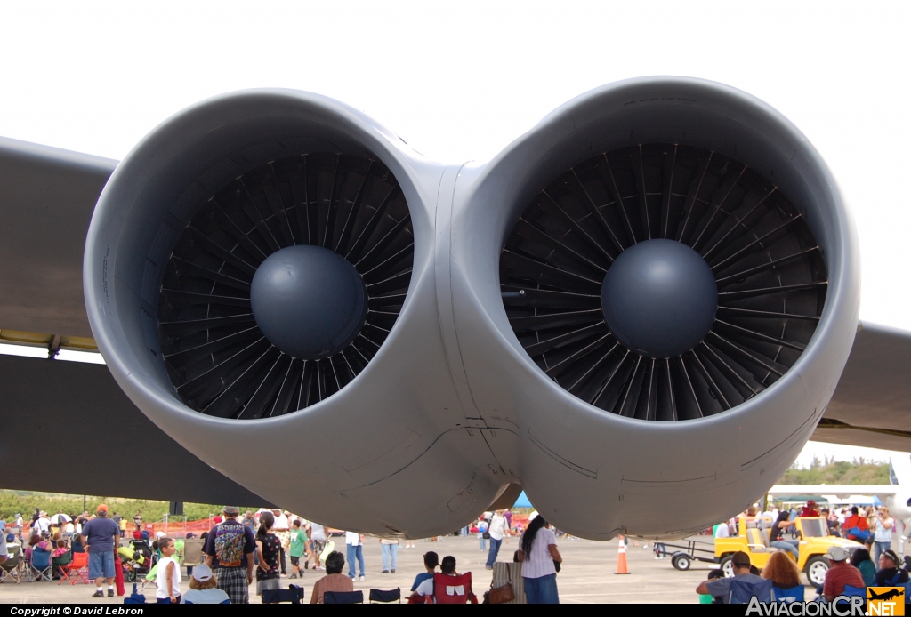 60-007 - Boeing B-52 Stratofortress - USAF - United States Air Force - Fuerza Aerea de EE.UU