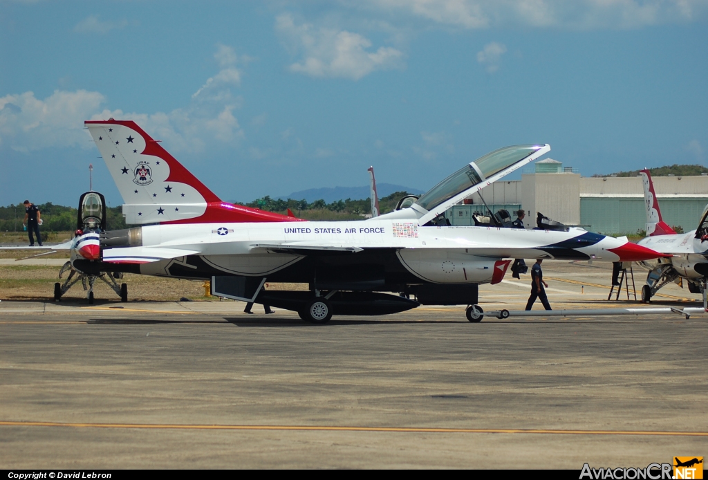 91-0466 - Lockheed Martin F-16D Fighting Falcon - USAF Thunderbirds