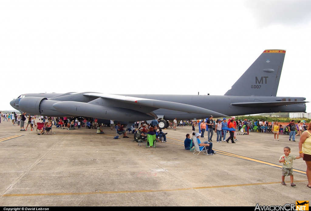 60-007 - Boeing B-52 Stratofortress - USAF - United States Air Force - Fuerza Aerea de EE.UU