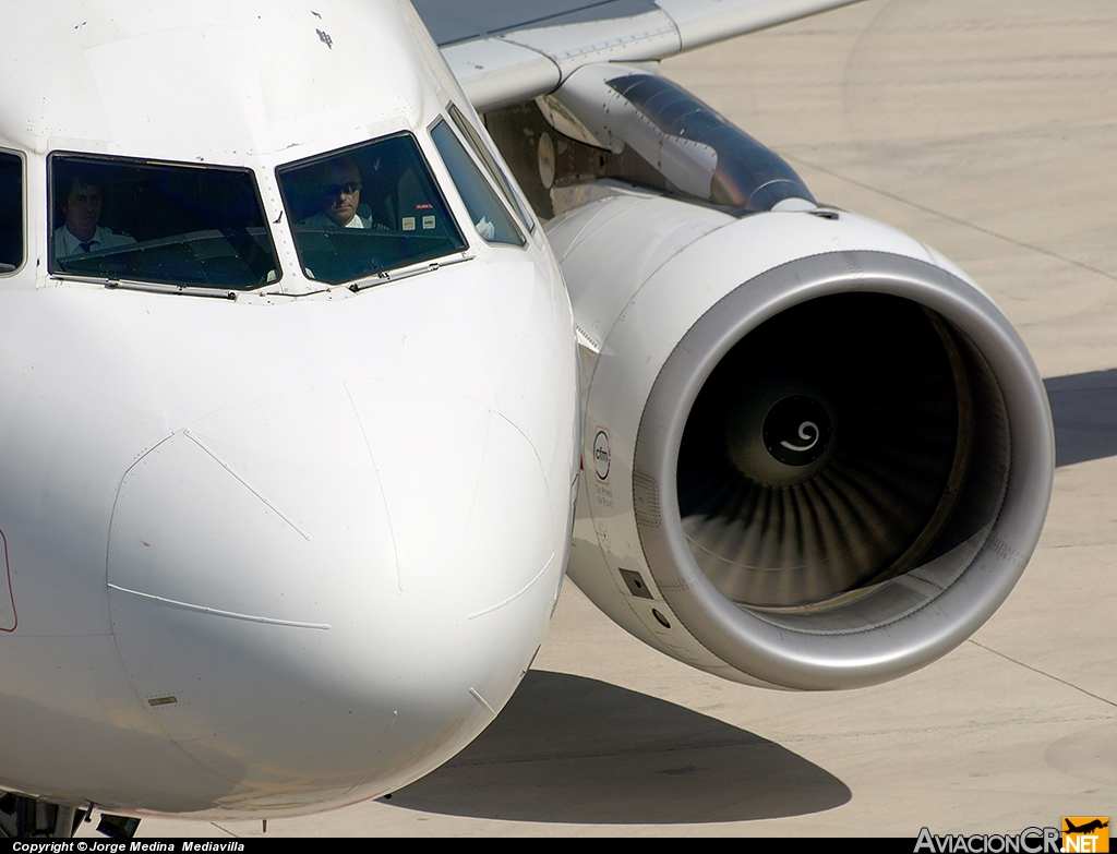 EC-IEI - Airbus A320-214 - Iberia