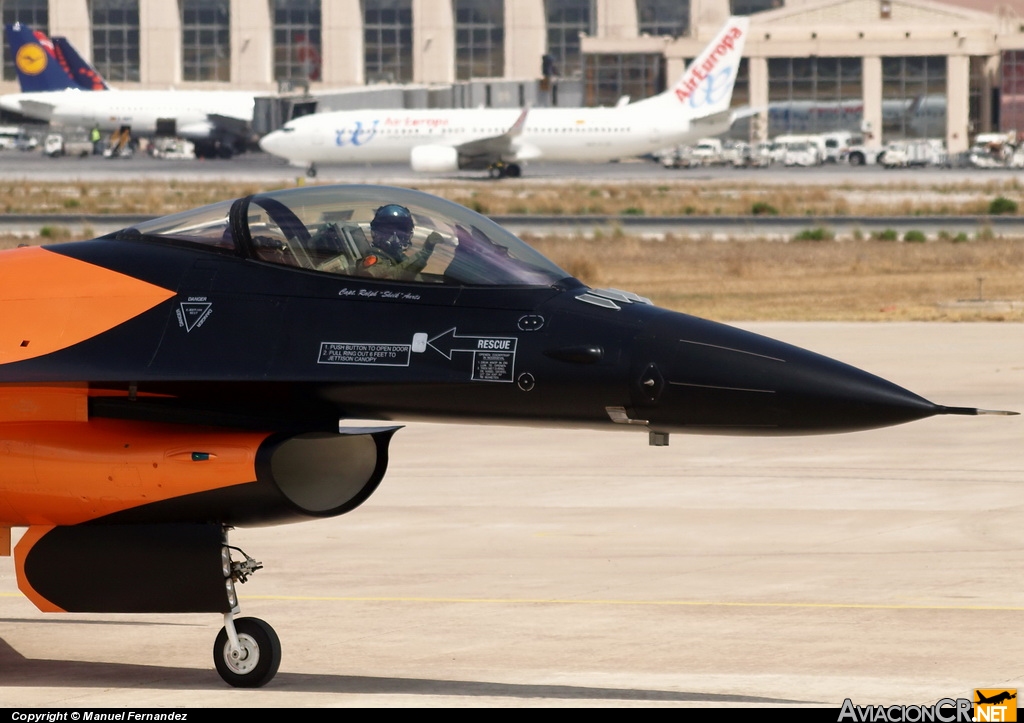 J-015 - General Dynamics F-16AM Fighting Falcon - Fuerza Aérea Holandesa