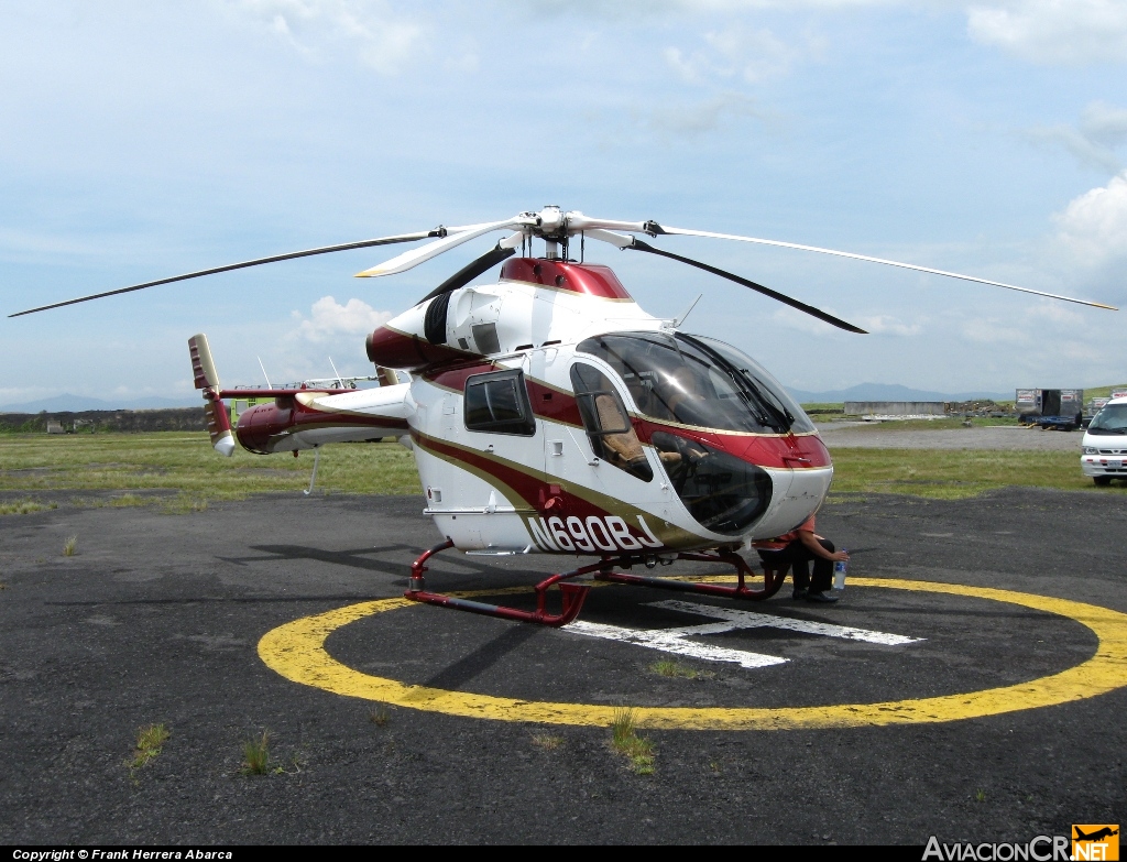 N690BJ - McDonnel Douglas MD-902 Explorer - Privado