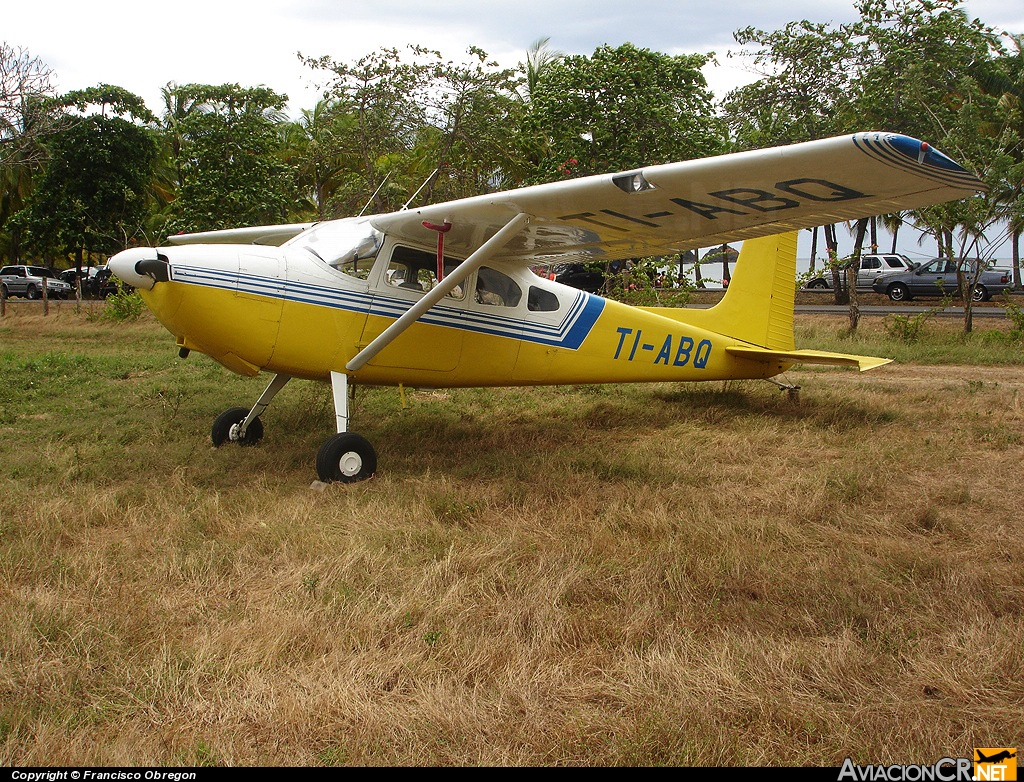 TI-ABQ - Cessna 180 Skywagon - Privado