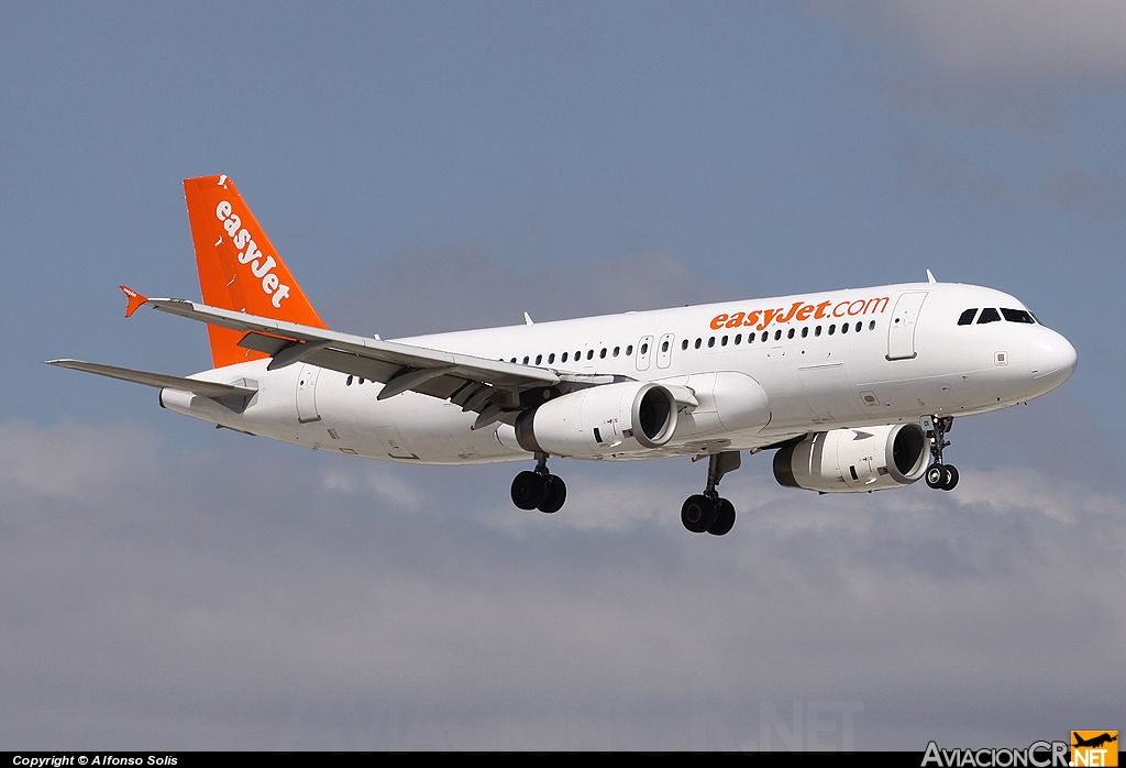 G-TTOI - Airbus A320-232 - EasyJet Airline