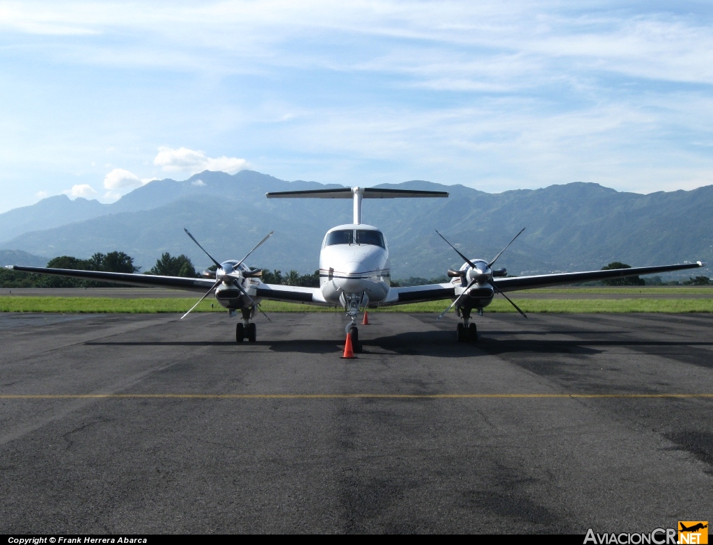N123AF - Beechcraft B300 King Air - Aerobell