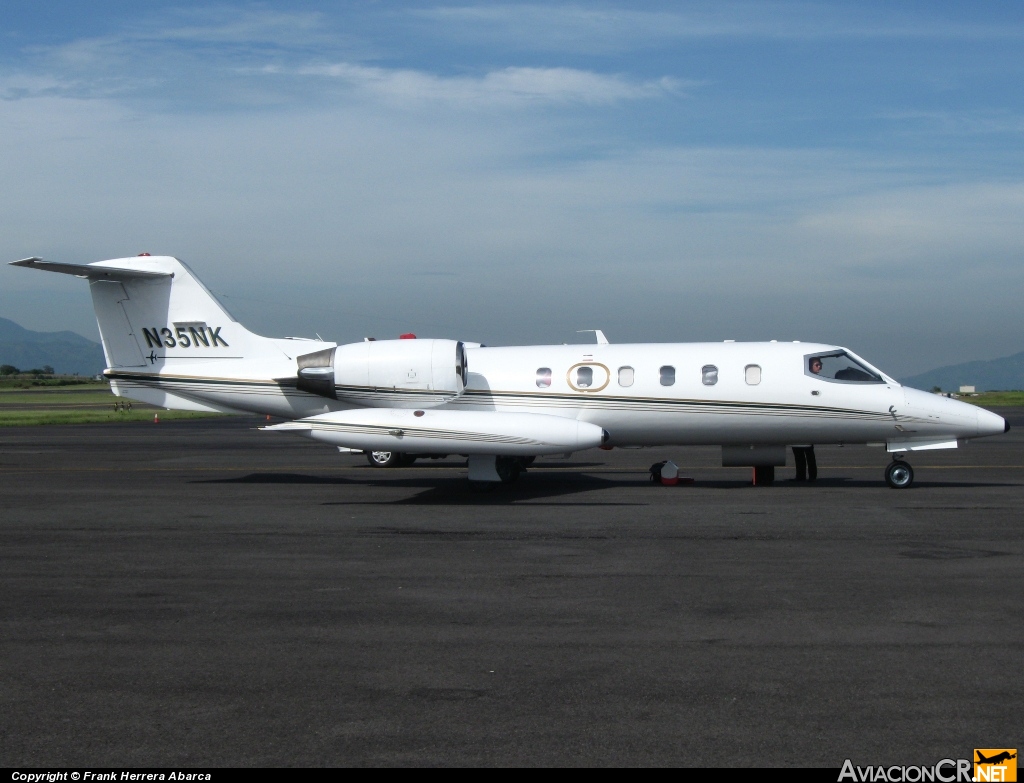 N35NK - Gates Learjet 35A - Privado