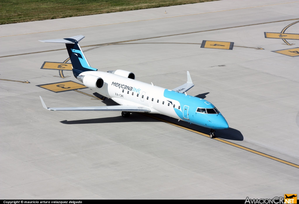 XA-CMI - Canadair CL-600-2B19 Regional Jet CRJ-200ER - Mexicana Link