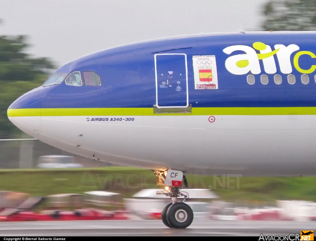 EC-KCF - Airbus A340-311 - Air Comet