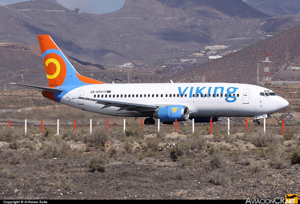 SE-RHV - Boeing 737-36N - Viking Airlines