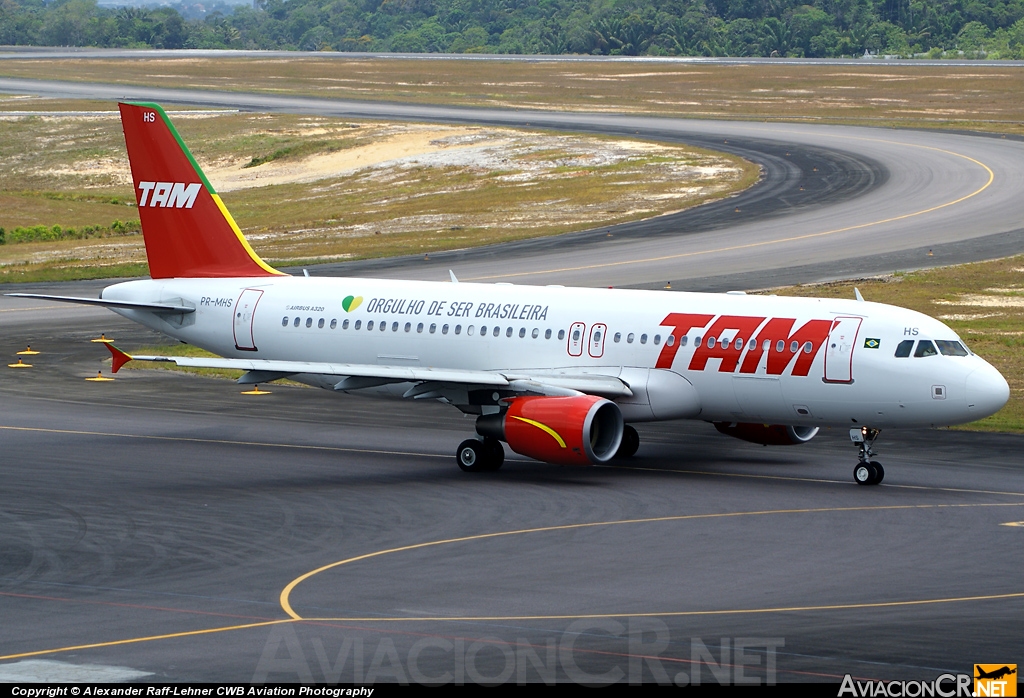 PR-MHS - Airbus A320-214 - TAM