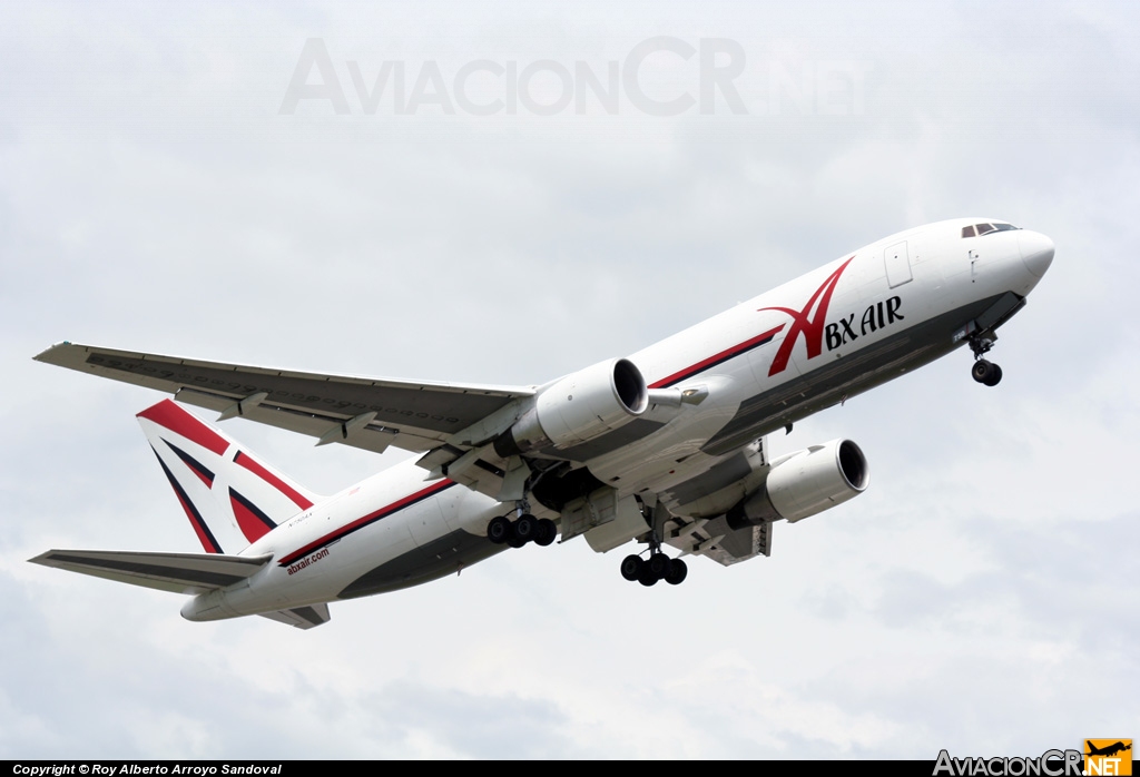 N750AX - Boeing 767-232/SF - ABX Air