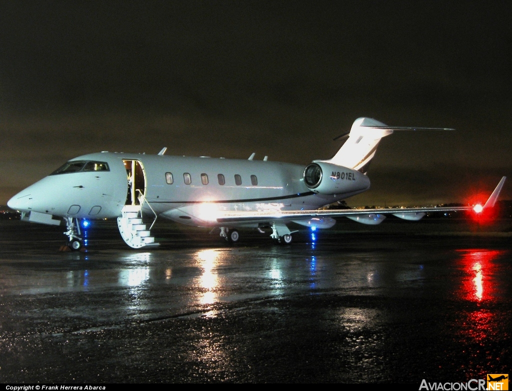 N801EL - Bombardier BD-100-1A10 Challenger 300 - Privado