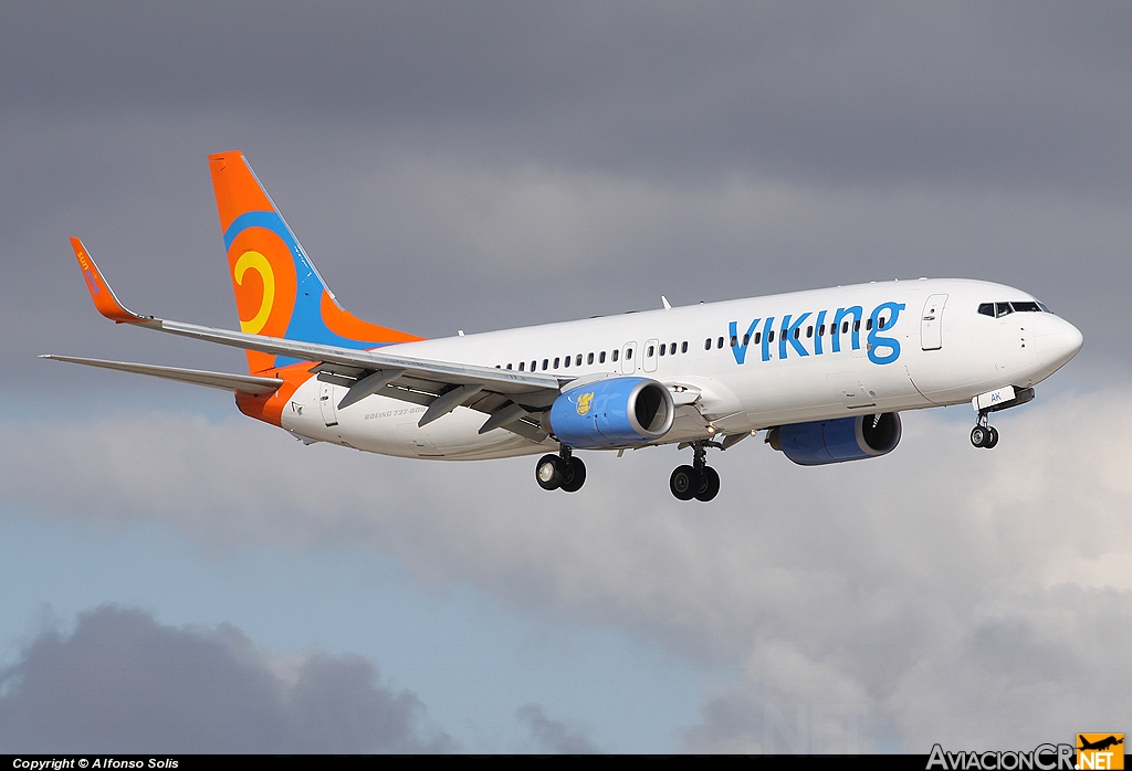 C-FEAK - Boeing 737-86Q - Sunwing Airlines