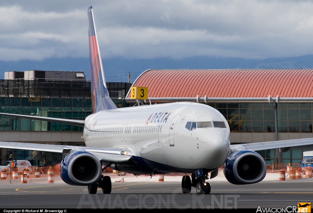 N3741S - Boeing 737-832 - Delta Airlines