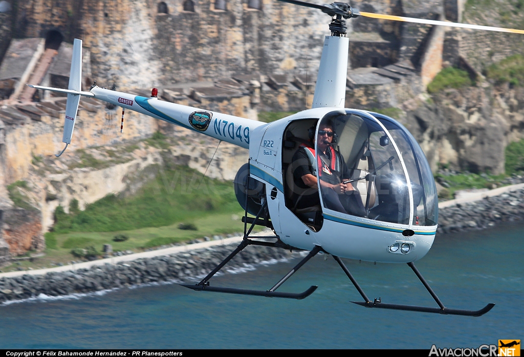 N7049C - Robinson R22 - Isla Grande Flying School