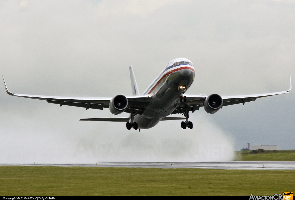 N370AA - Boeing 767-323/ER - American Airlines