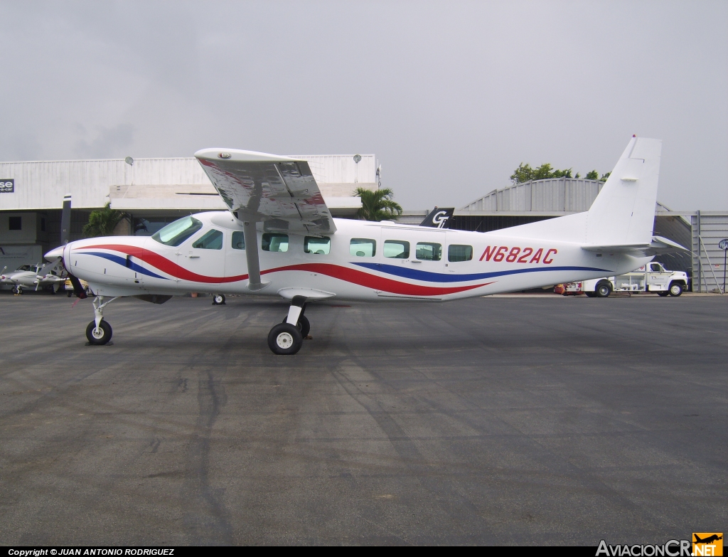 N682AC - Cessna 208B Grand Caravan - Privado