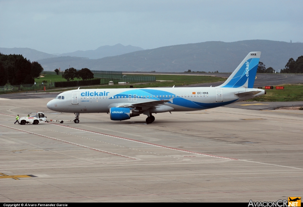 EC-HHA - Airbus A320-214 - Click Air