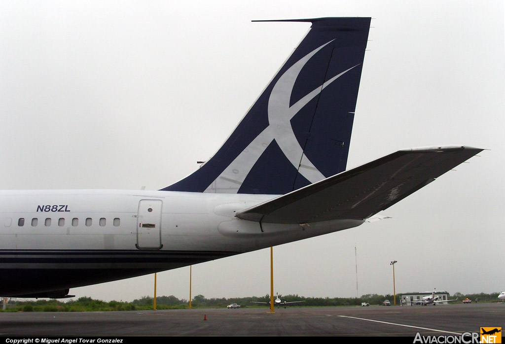 N88ZL - Boeing 707-330B - Privado