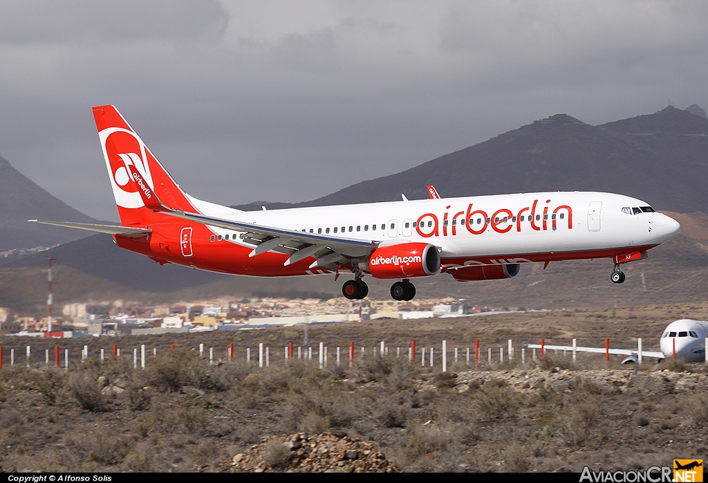 D-ABKF - Boeing 737-86J - Air Berlin