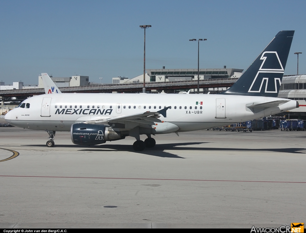 XA-UBR - Airbus A318-111 - Mexicana