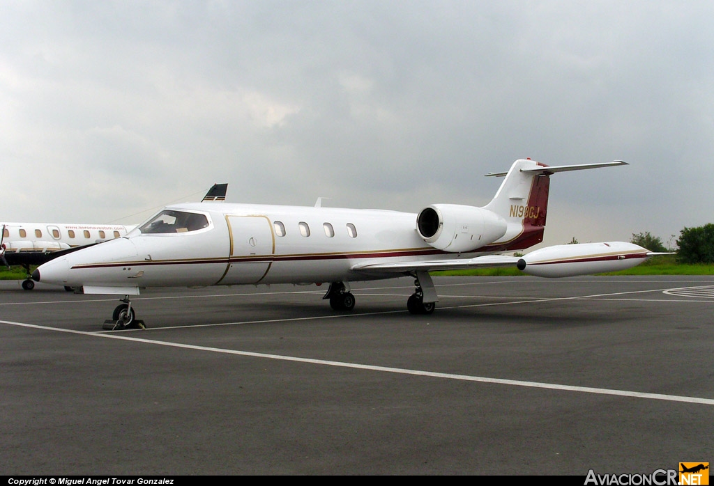 N198GJ - Gates Learjet 35A - Privado