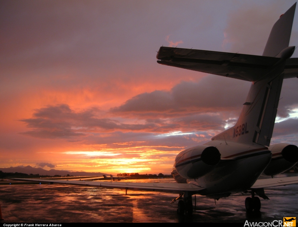 N58BL - British Aerospace BAE 125-800A - Privado