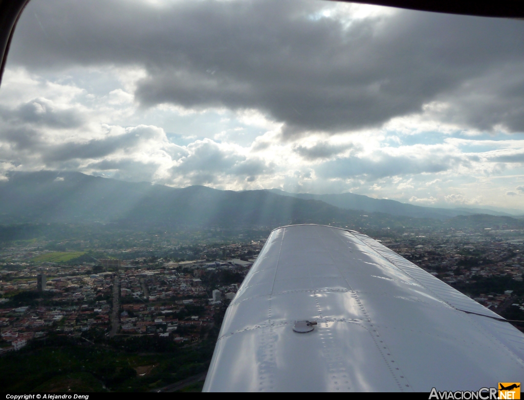 TI-ANI - Piper PA-28-181 Cherokee Archer II - ECDEA - Escuela Costarricense de Aviación