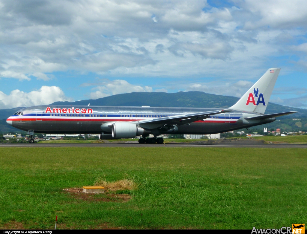 N363AA - Boeing 767-323/ER - American Airlines
