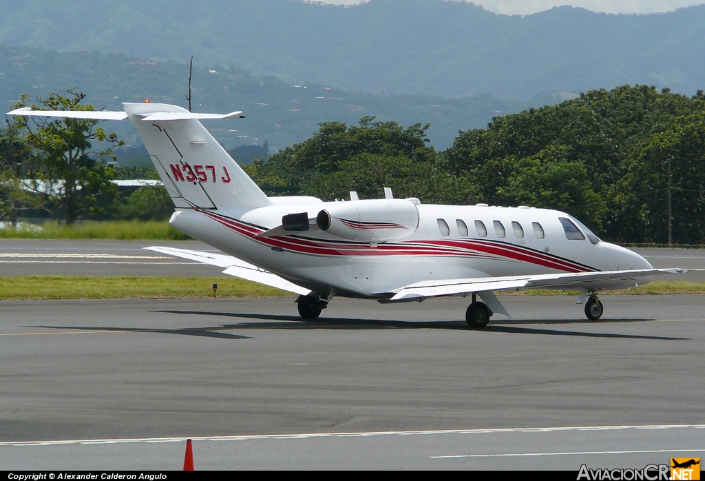 N357J - Cessna 525A CitationJet 2 - Privado