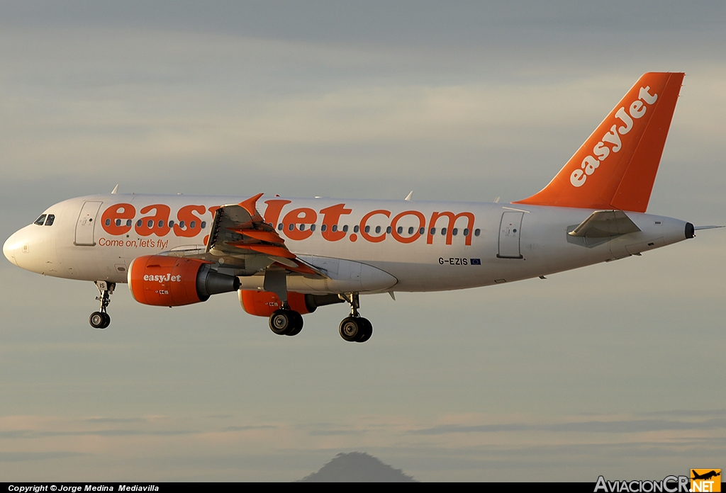 G-EZIS - Airbus A319-111 - EasyJet Airlines