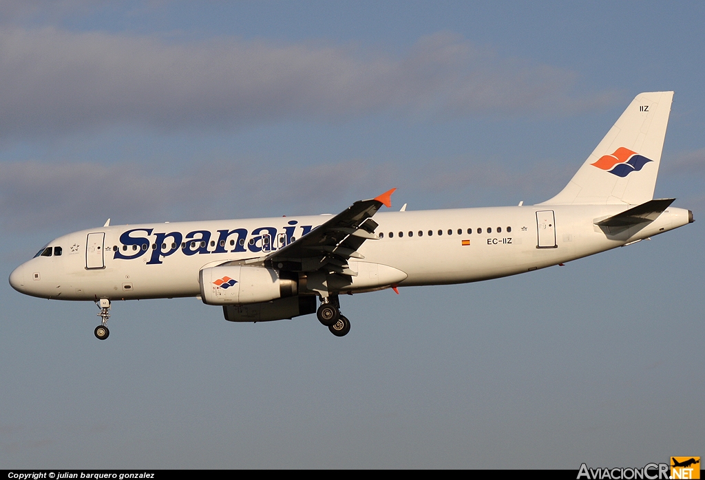 EC-IIZ - Airbus A320-232 - Spanair