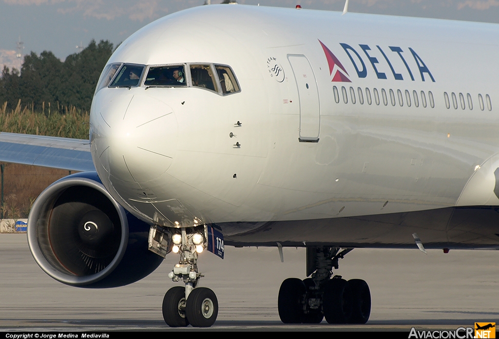 N174DN - Boeing 767-332/ER - Delta Air Lines