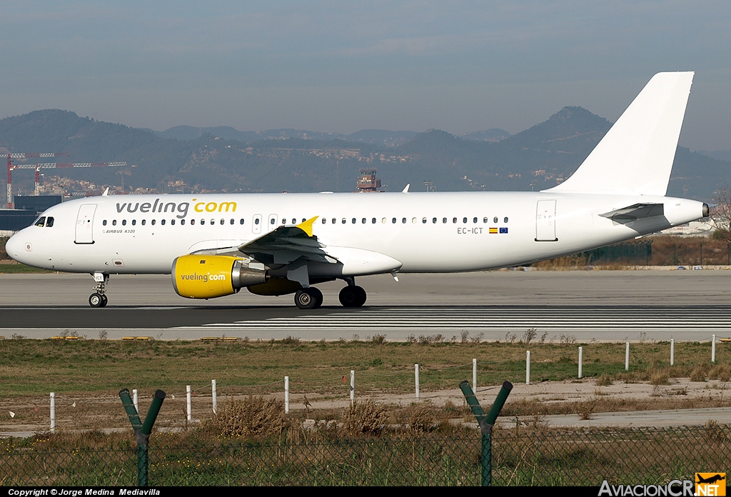 EC-ICT - Airbus A320-211 - Vueling