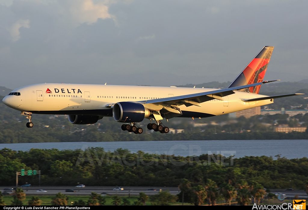 N703DN - Boeing 777-232 LR - Delta Airlines