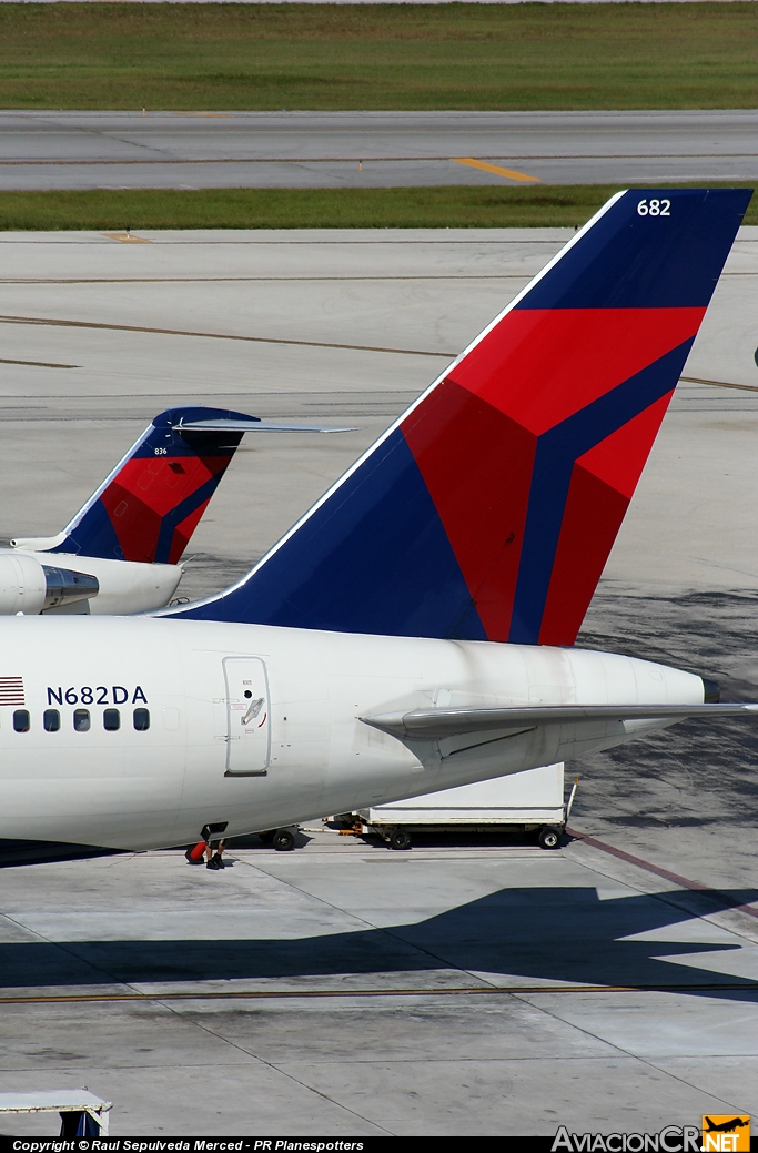 N682DA - Boeing 757-232 - Delta Airlines