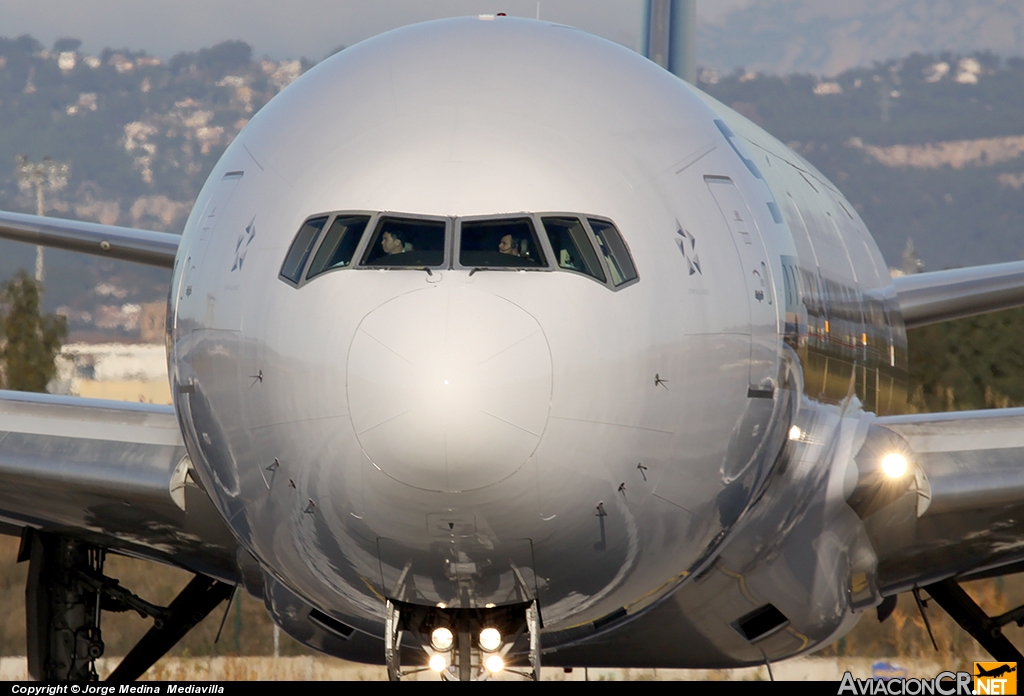 9V-SWF - Boeing 777-312/ER - Singapore Airlines