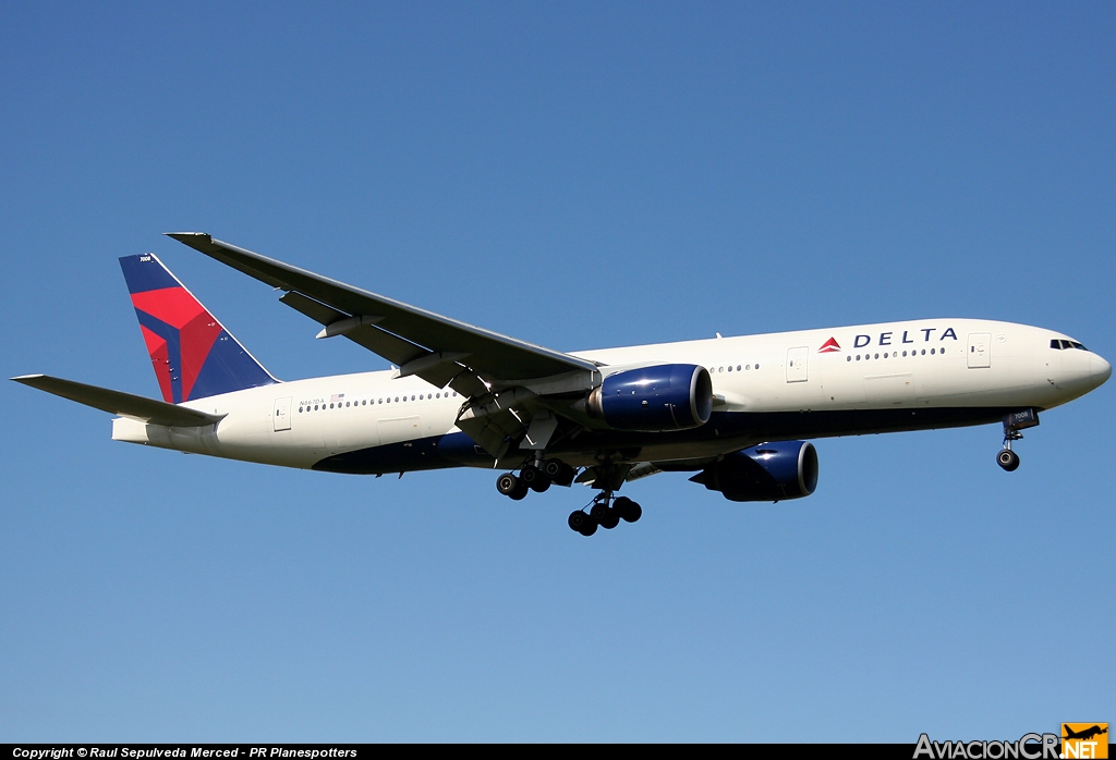 N867DA - Boeing 777-232/ER - Delta Air Lines