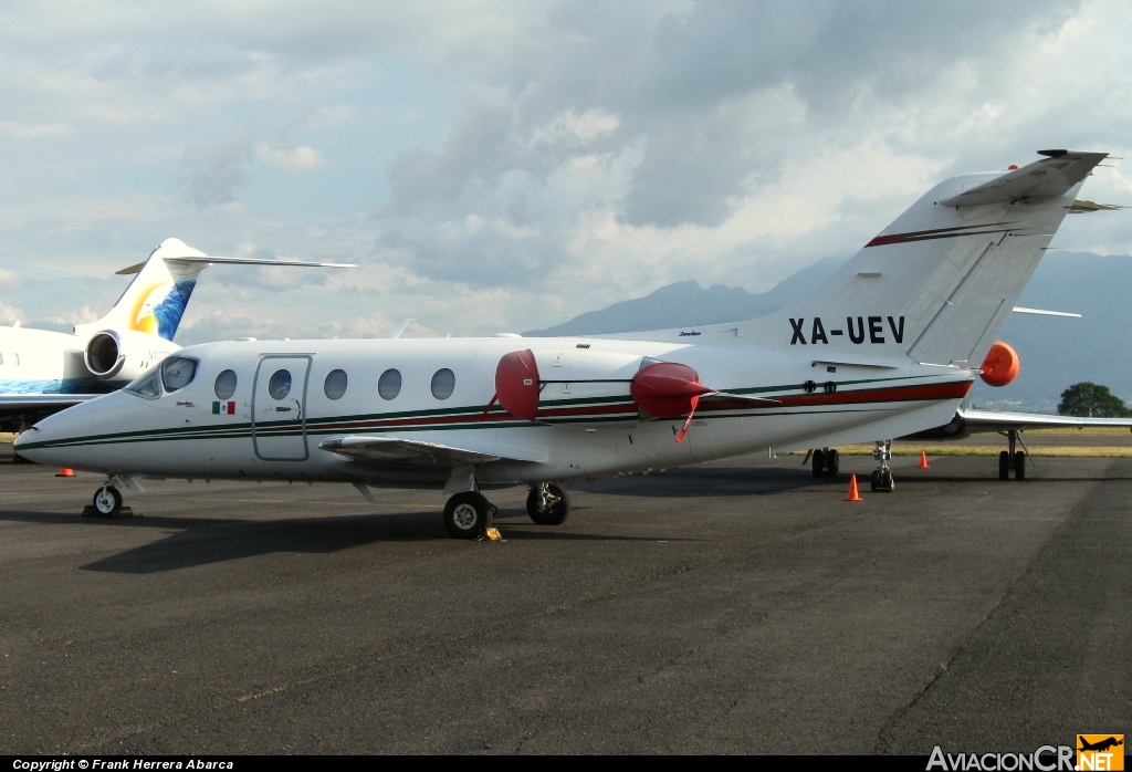 XA-UEV - Raytheon Hawker 400XP - Privado